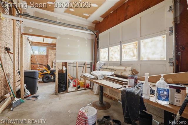 Builiding view forty one for 1661 Madeline, Lapeer, MI. 48446