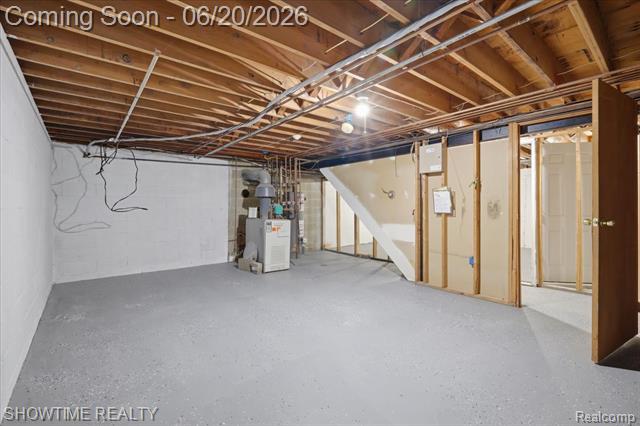 Builiding view thirty six for 1661 Madeline, Lapeer, MI. 48446