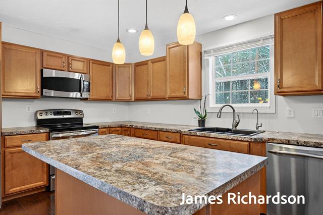 Builiding view eight for 11521 144Th, West Olive, MI. 49460