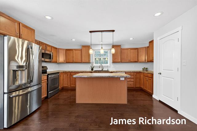 Builiding view six for 11521 144Th, West Olive, MI. 49460