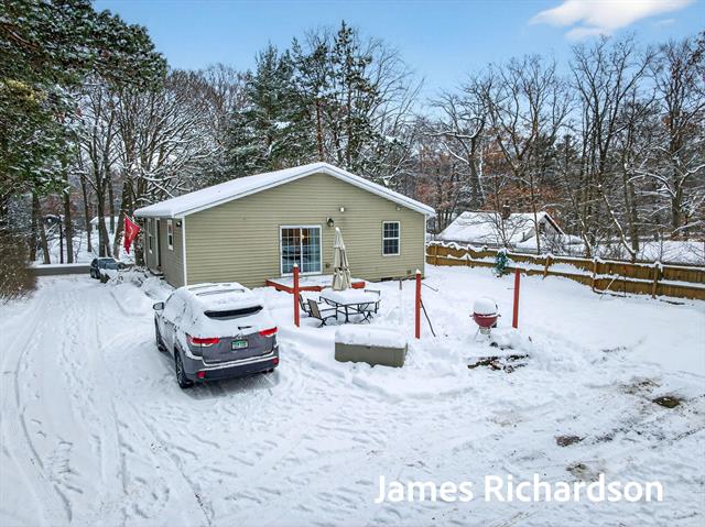 Builiding view thirty nine for 11521 144Th, West Olive, MI. 49460