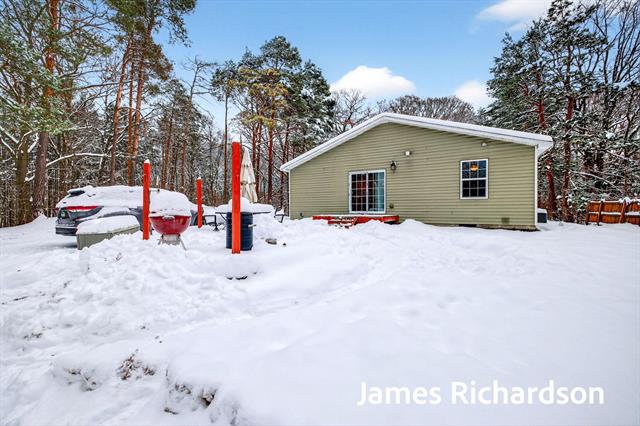 Builiding view twenty three for 11521 144Th, West Olive, MI. 49460