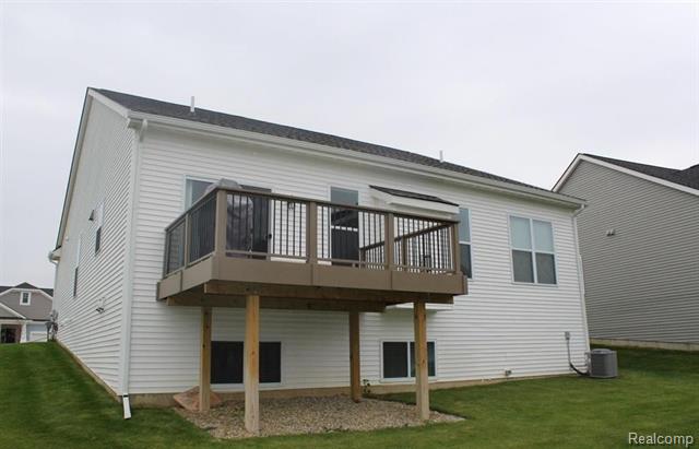 Builiding view twelve for 8270 Carston, Brighton, MI. 48116