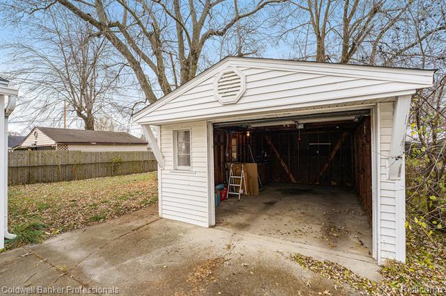 Builiding view twenty one for 550 Kennedy, Ypsilanti, MI. 48198