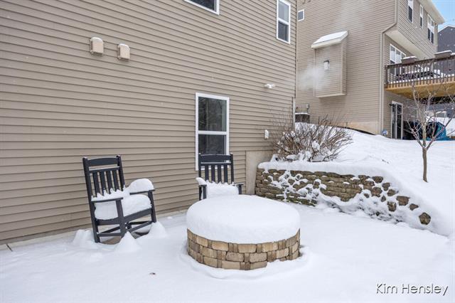 Builiding view thirty nine for 473 Orchard, Rockford, MI. 49341