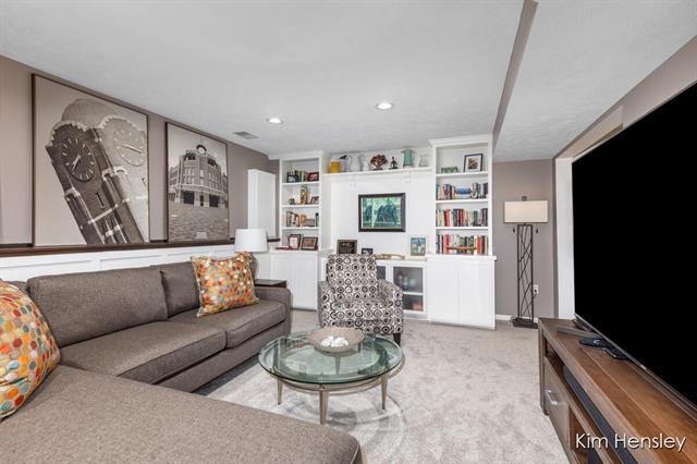 Builiding view twenty six for 473 Orchard, Rockford, MI. 49341