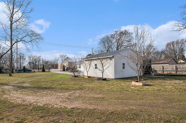 Builiding view fourteen for 69819 Nottawa, Sturgis, MI. 49091