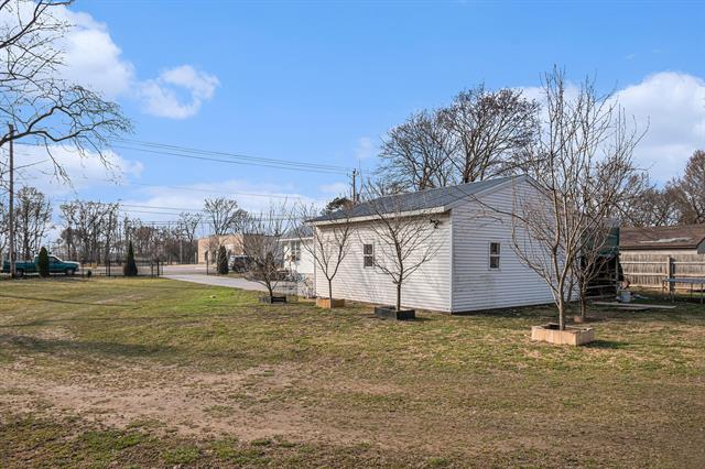 Builiding view sixteen for 69819 Nottawa, Sturgis, MI. 49091