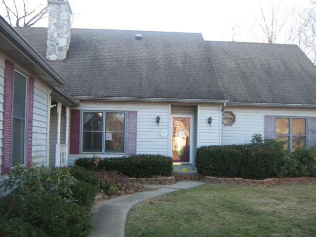 front view for 8709 Tanglewood, Temperance, Mi. 48182