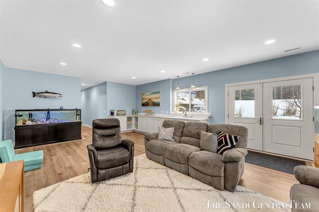 Builiding view forty one for 16527 Lake Michigan, West Olive, MI. 49460