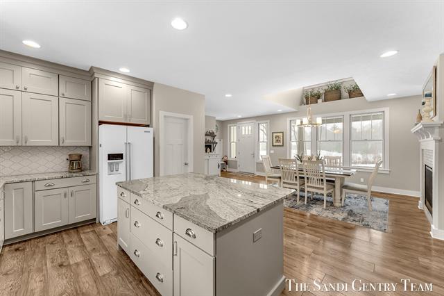 Builiding view nineteen for 16527 Lake Michigan, West Olive, MI. 49460