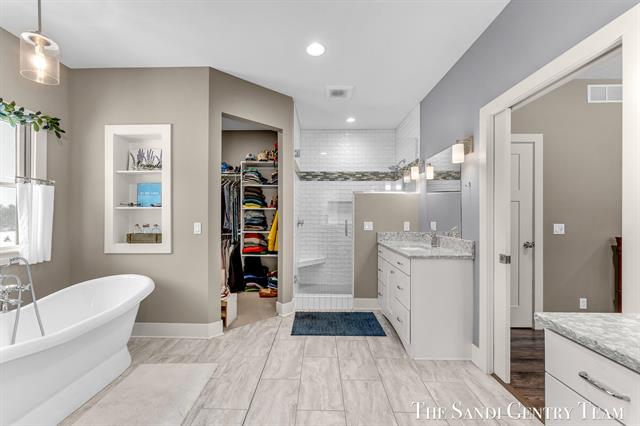 Builiding view thirty five for 16527 Lake Michigan, West Olive, MI. 49460