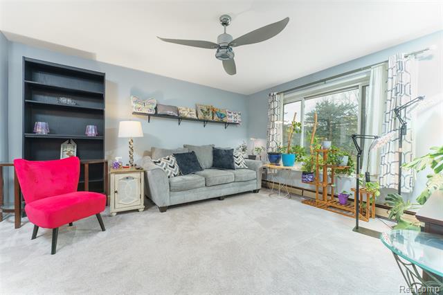 Builiding view four for 5670 Fowlerville Rd, Fowlerville, MI. 48836