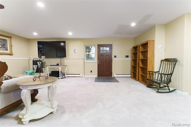 Builiding view nineteen for 5670 Fowlerville Rd, Fowlerville, MI. 48836