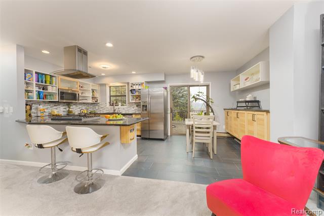 Builiding view six for 5670 Fowlerville Rd, Fowlerville, MI. 48836