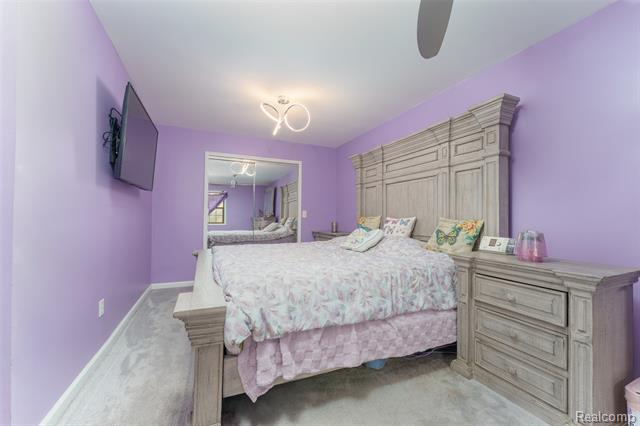 Builiding view ten for 5670 Fowlerville Rd, Fowlerville, MI. 48836