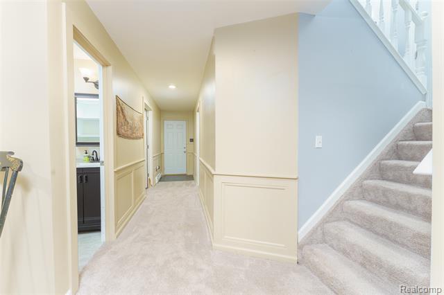 Builiding view thirteen for 5670 Fowlerville Rd, Fowlerville, MI. 48836