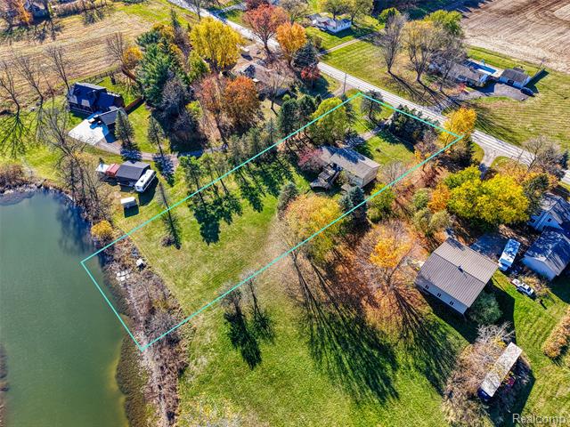 Builiding view twenty six for 5670 Fowlerville Rd, Fowlerville, MI. 48836