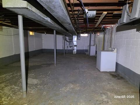 Builiding view fourteen for 8889 Plainview, Detroit, MI. 48228