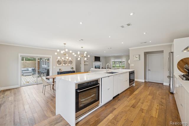 Builiding view fifteen for 5100 Oak Hill Rd, Clarkston, MI. 48348