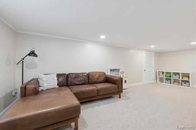 Builiding view thirty five for 5100 Oak Hill Rd, Clarkston, MI. 48348