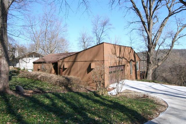 front view for 321 Riverview Drive, Ann Arbor, Mi. 48104