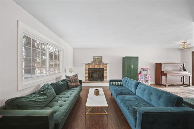 Builiding view seven for 6112 Bemis, Ypsilanti, MI. 48197