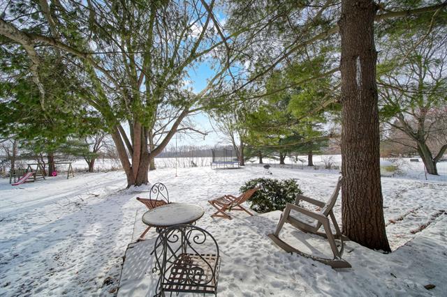 Builiding view thirty one for 6112 Bemis, Ypsilanti, MI. 48197