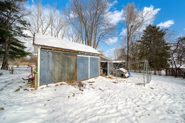 Builiding view thirty three for 6112 Bemis, Ypsilanti, MI. 48197