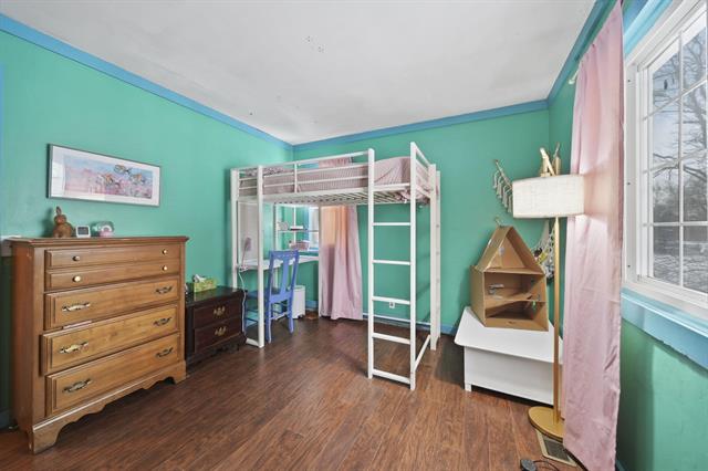 Builiding view twenty three for 6112 Bemis, Ypsilanti, MI. 48197