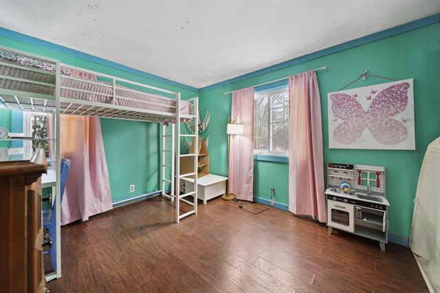 Builiding view twenty two for 6112 Bemis, Ypsilanti, MI. 48197