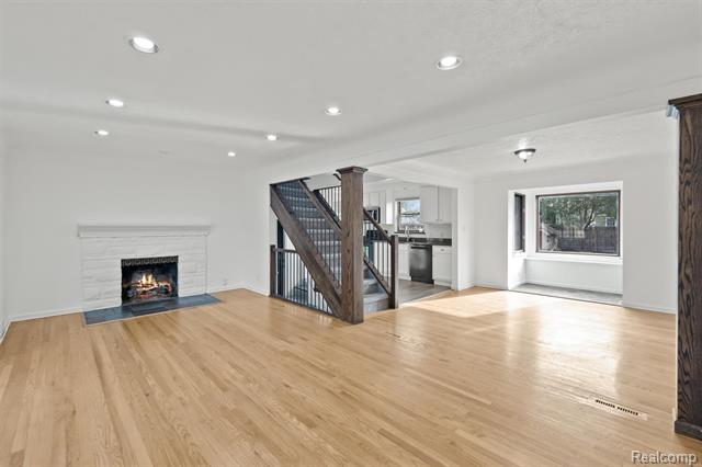 Builiding view four for 13111 Nadine, Huntington Woods, MI. 48070