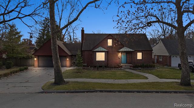 Builiding view one for 13111 Nadine, Huntington Woods, MI. 48070