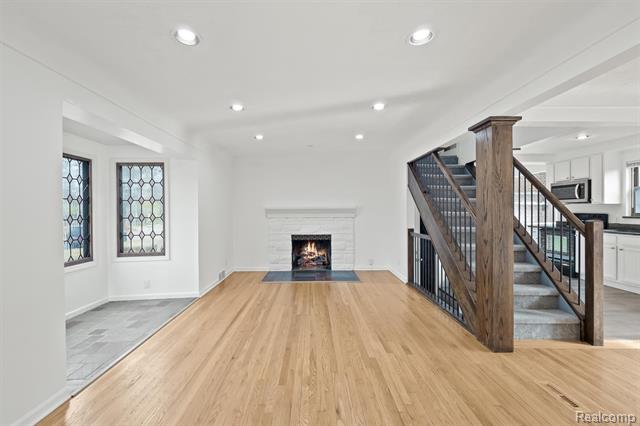 Builiding view six for 13111 Nadine, Huntington Woods, MI. 48070