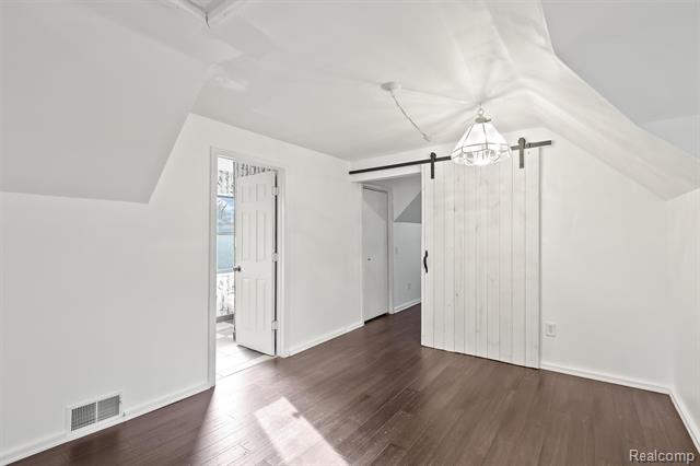 Builiding view sixteen for 13111 Nadine, Huntington Woods, MI. 48070