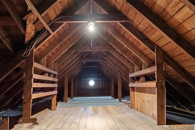 Builiding view twenty five for 13111 Nadine, Huntington Woods, MI. 48070