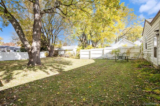 Builiding view twenty for 205 Grove, Otisville, MI. 48463