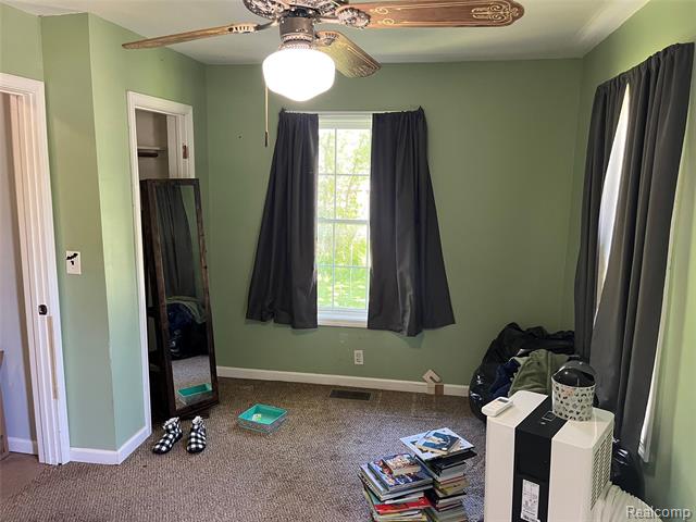 Builiding view seven for 7057 Lapeer, Davison, MI. 48423