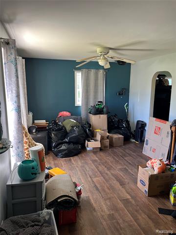 Builiding view three for 7057 Lapeer, Davison, MI. 48423