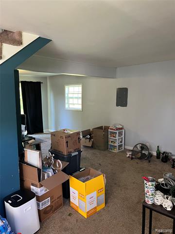Builiding view two for 7057 Lapeer, Davison, MI. 48423
