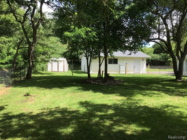 Builiding view fifteen for 3157 Irish, Davison, MI. 48423