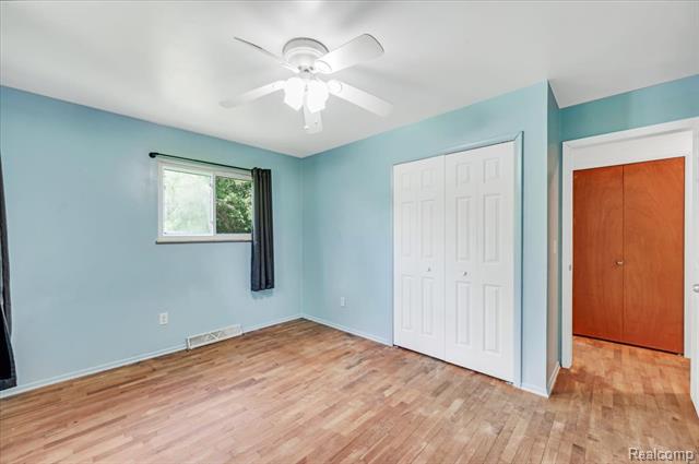 Builiding view forty two for 3157 Irish, Davison, MI. 48423
