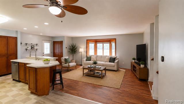 Builiding view thirty four for 3157 Irish, Davison, MI. 48423