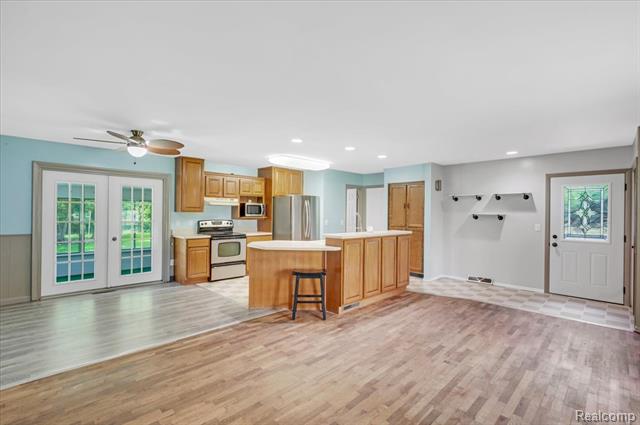 Builiding view twenty three for 3157 Irish, Davison, MI. 48423