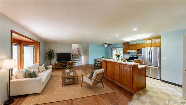 Builiding view twenty for 3157 Irish, Davison, MI. 48423