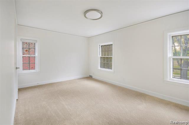 Builiding view seven for 26085 Humber, Huntington Woods, MI. 48070