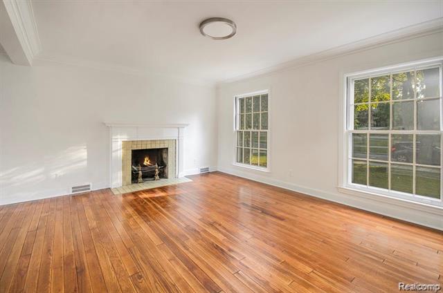 Builiding view three for 26085 Humber, Huntington Woods, MI. 48070