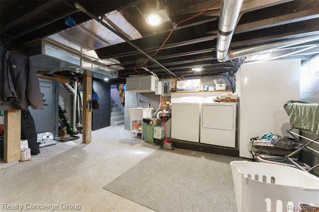 Builiding view sixteen for 104 John, Durand, MI. 48429