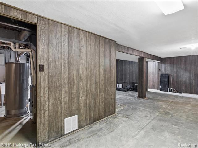 Builiding view twenty for 12215 Linden, Linden, MI. 48451