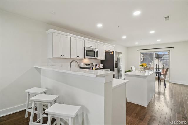 Builiding view eleven for 39675 Springwater, Northville, MI. 48168